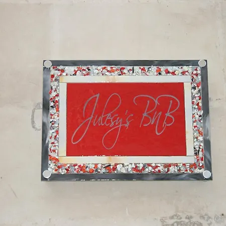 Julesy's לינה וארוחת בוקר Cospicua