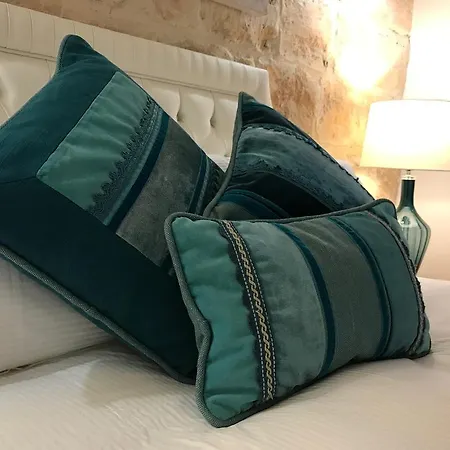 Julesy's 4* Cospicua