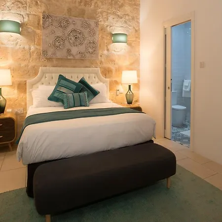 Bed & Breakfast Julesy's 4*
