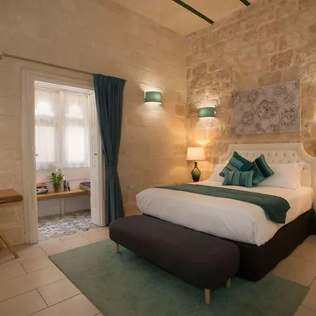 B&B Julesy's Cospicua