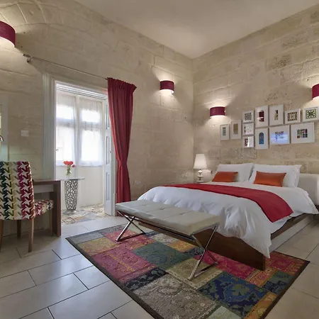 Julesy's Cospicua