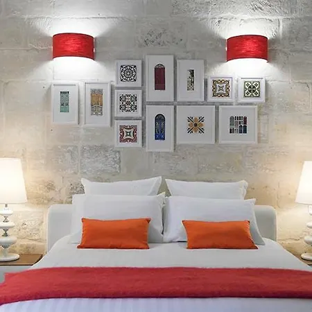 Julesy's Bed & Breakfast 4*